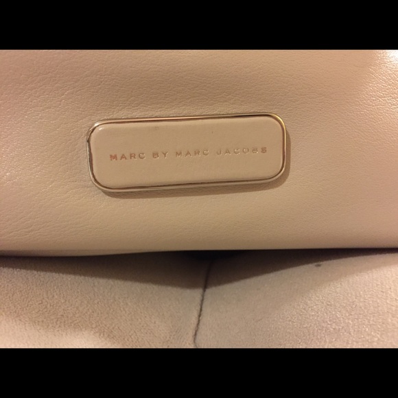 Marc By Marc Jacobs Purse - Picture 2 of 6